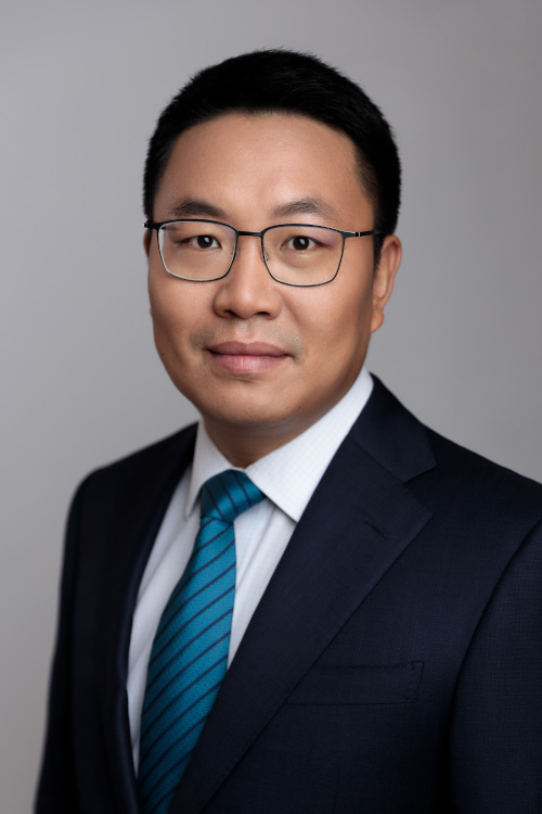 Дэниел Чжоу, президент Huawei в Евразии Дэниел Чжоу, президент Huawei в Евразии