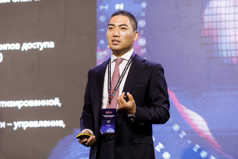 Чжао Лэй, генеральный директор подразделения операторского бизнеса Huawei в России Чжао Лэй, генеральный директор подразделения операторского бизнеса Huawei в России