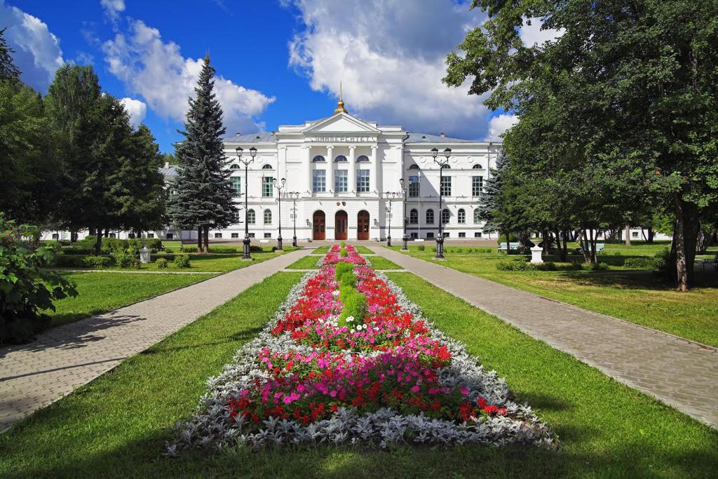 Tomsk_Huawei.jpg Tomsk_Huawei.jpg